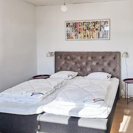 Appartamento 3 Bedroom Pet Friendly In *